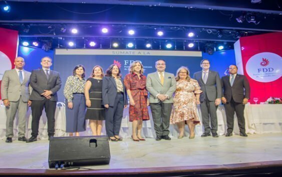 FDD honra a emprendedores y fortalece su compromiso social en su Asamblea Anual 57