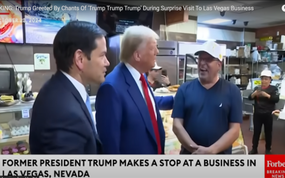 Esto tiene nerviosos a demócratas: Trump es recibido con cánticos de ‘Trump Trump Trump’ en visita sorpresa a Las Vegas; Vídeo